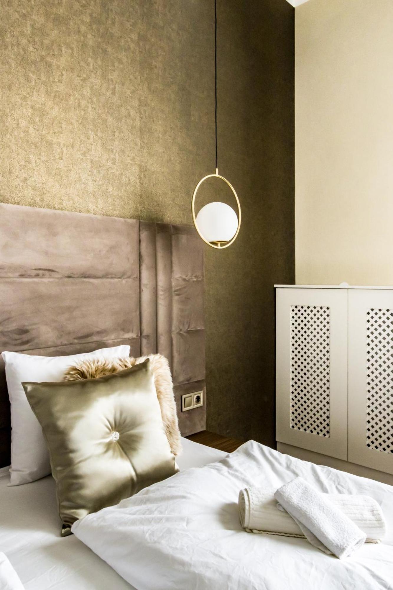 N16 Deluxe Apartment บูดาเปสต์ ภายนอก รูปภาพ