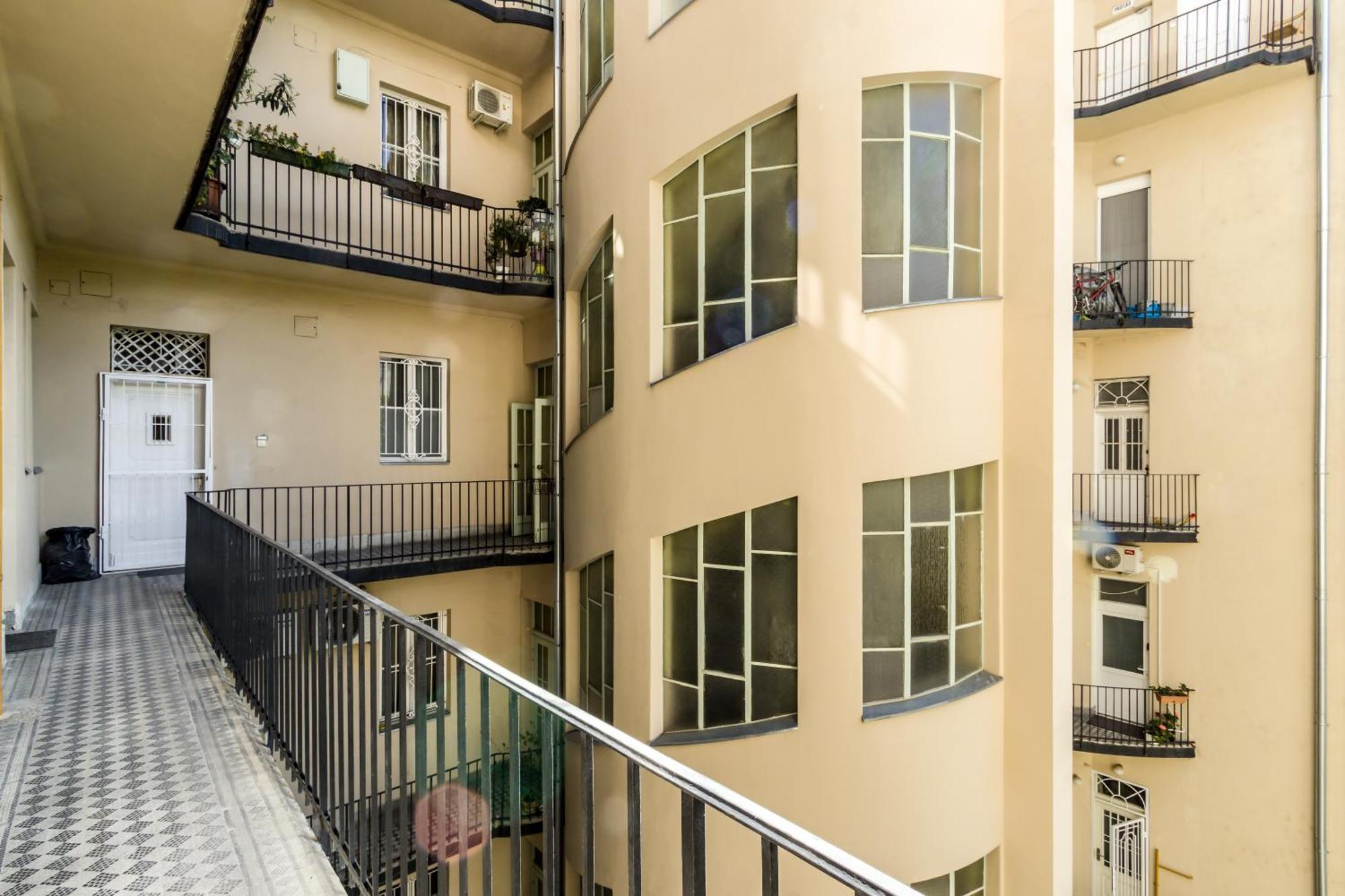 N16 Deluxe Apartment บูดาเปสต์ ภายนอก รูปภาพ